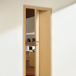 أفضل قفل باب ذكي